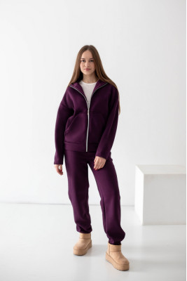 Костюм жіночий